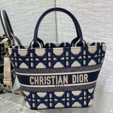 Christian Dior Shopping Bags